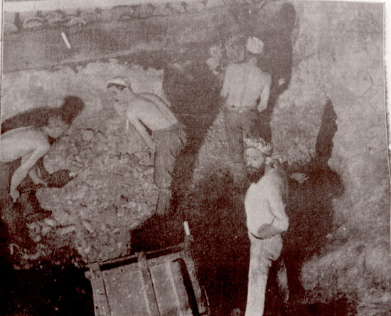 The Sink At Mills United (the deepest point reached in Queensland - 1450 feet vertical)