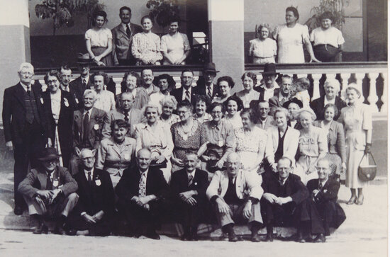 Back to Charters Towers Celebrations taken outside Royal Hotel, 1947