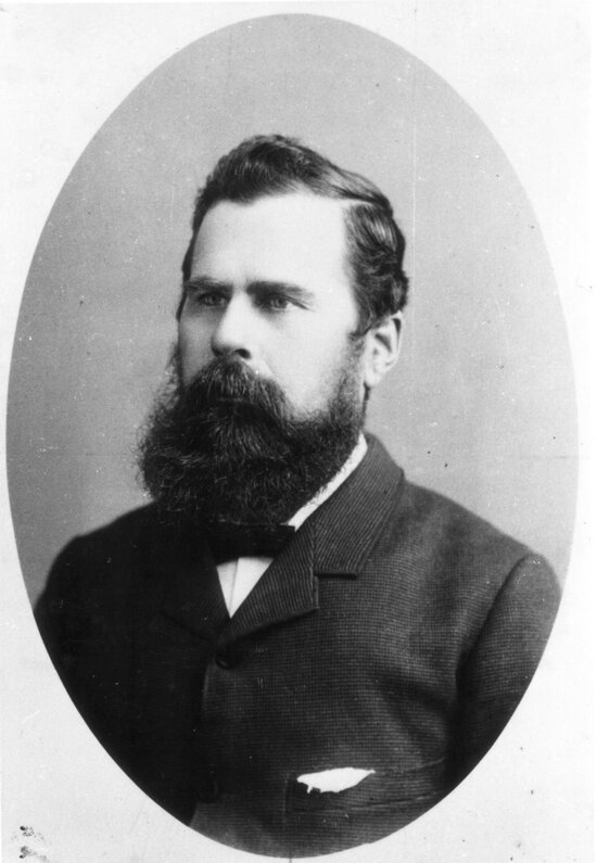 Thomas Mills