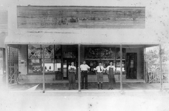 Titley Boot Importer and S Walmsely, Jeweller and Watchmaker, Queenton, 1916