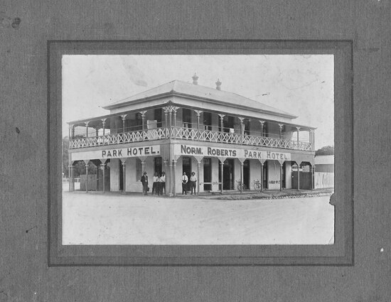 Norm Roberts Park Hotel, 1923