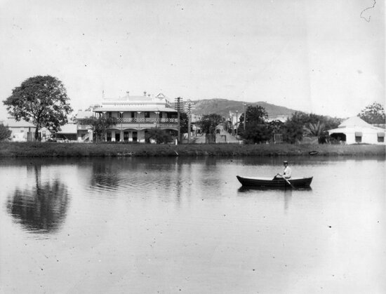 Plant&rsquo;s Dam in Blackheath &amp; Thornburgh College Grounds