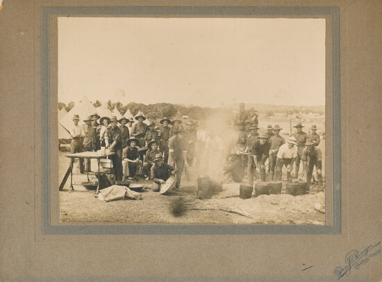 Kennedy Regiment, cooking at Kissing Point c1914