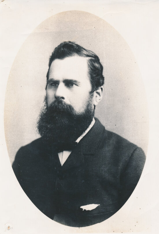 Thomas Mills