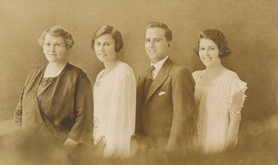 Tolano Family, 1925