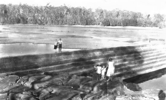 Weir, Burdekin River in drought