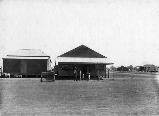 Prairie Shops and Houses, Main Street