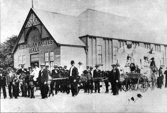 Australian Natives Hall Procession, 1904