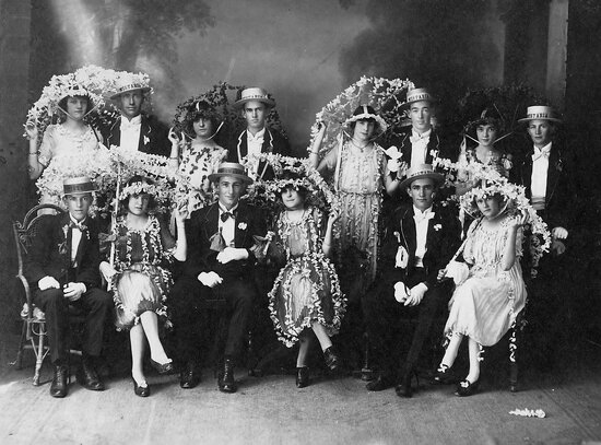Wisteria Dance Set, 1920 or 30s