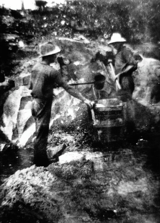 Fossickers With Gold-shaker cradle at Millchester, 1934