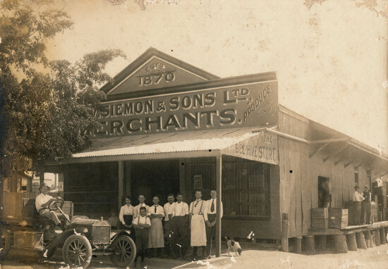 Siemon and Sons Merchant Shop, Gill Street, 1916