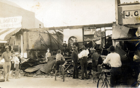 Courthouse Chambers Explosion, Gill Street, 1933