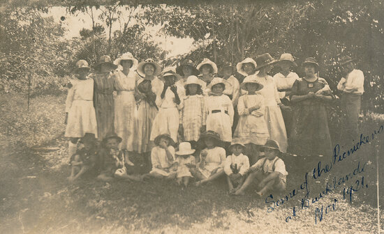 Picnickers at Bucklands, 1921