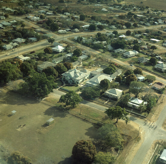 Aerial photo of Yelvertoft house (Blackheath Girls College), Stubley Street, Looking West, 1975