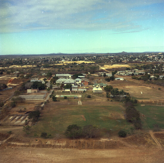 Aerial photo of Mount Carmel College Looking South East, 1975