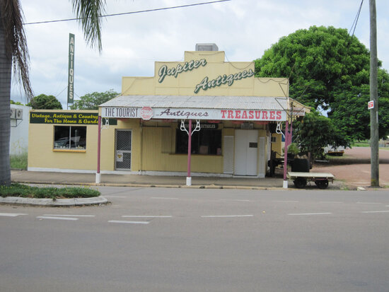 Jupiter Antiques, Gill Street
