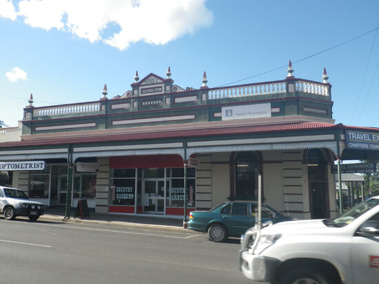Travel Experience, Country Barbers, Stacey and Stacey Optometrist, Gill Street