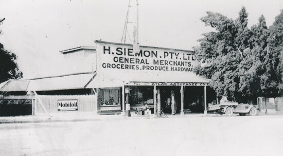 Siemon&rsquo;s Store, lower Gill St