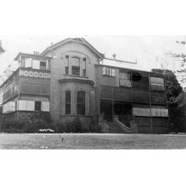 Thornburgh College
