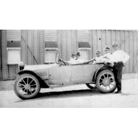 E Gordon’s Hupmobile outside the Eureka Hotel, 1927