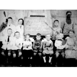 Students of Broughton School, 1923