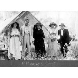 R Medley’s Tent at the Inaugural Fletcher Vale Races, 1921