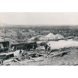 Mining activity at Mount Leyshon , 1910