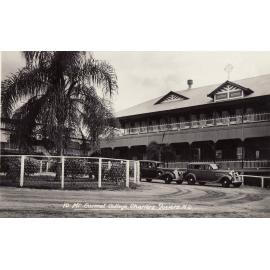 Mt Carmel College