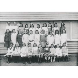 Three class photos Queenton State School