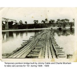 Temporary pontoon bridge over the Burdekin 1928