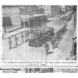 Funeral cortege of Macrossan Smash, Gill St 1948