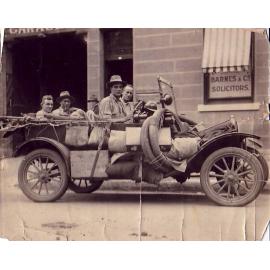 Walter Harrison and Reginald Halse with All Souls staff on Brisbane trip 1923