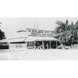 Siemon’s Store, lower Gill St