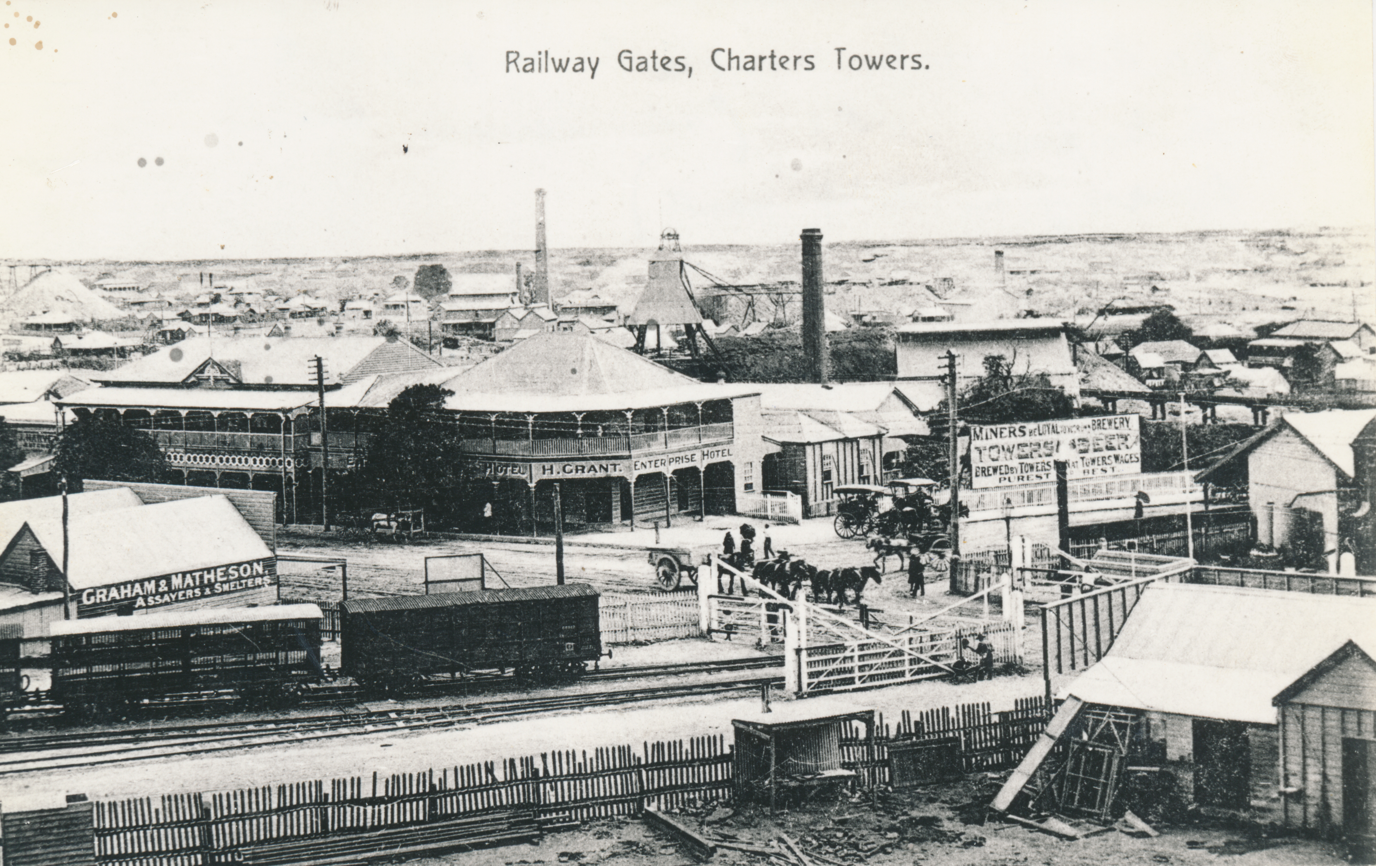 Railway Gates, Queenton