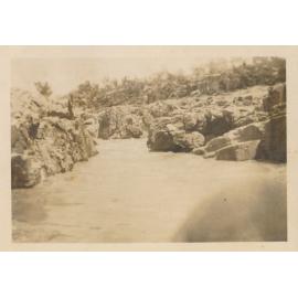 The Rocks, Burdekin River