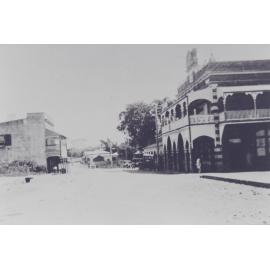 Macrossan Street, Ravenswood looking towards the Imperial Hotel