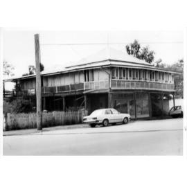 (Old) Aridas Store in Hodgkinson Street