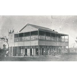 Carrington’s Hotel ‘Liontown’ circa 1900