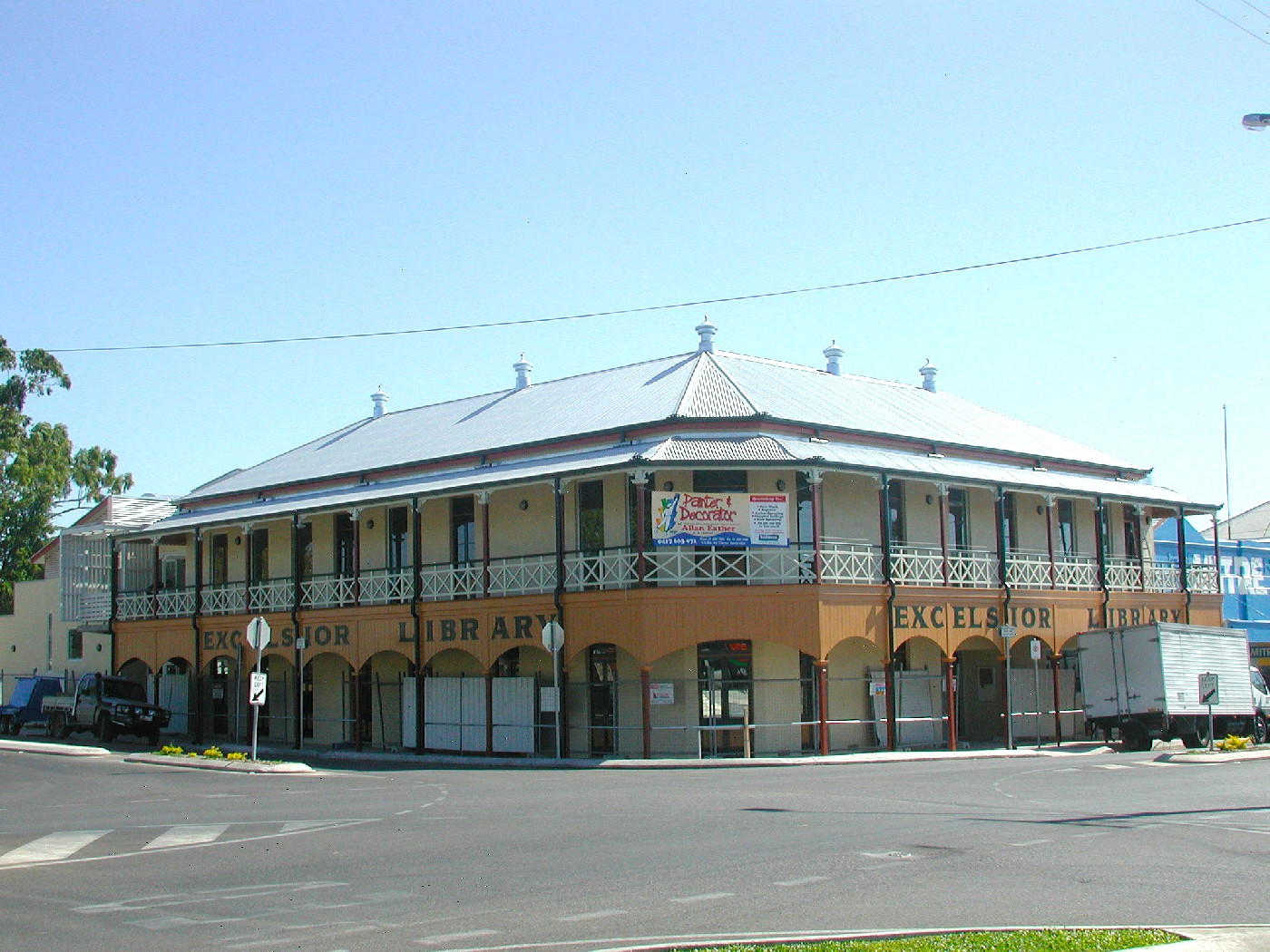 Excelsior Hotel to Library